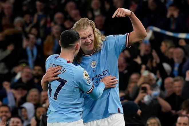 上次英超客战桑德兰，阿森纳依靠吉鲁替补梅开二度4-1胜