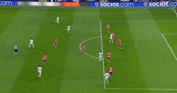 足球中超球队旅程曝光，航班延误引不满